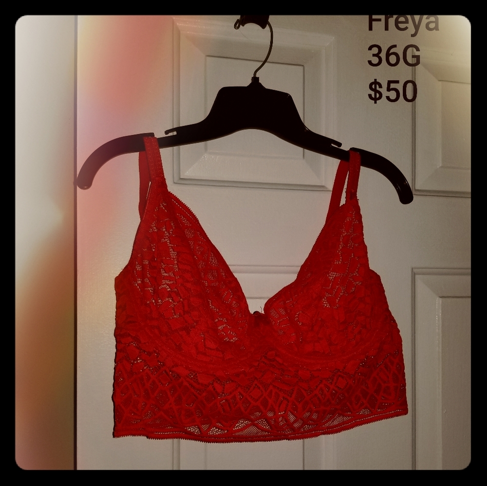 Never worn Freya bra.